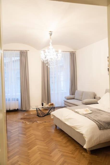 Cozy Flat By Wenceslas Square! Prague Extérieur photo